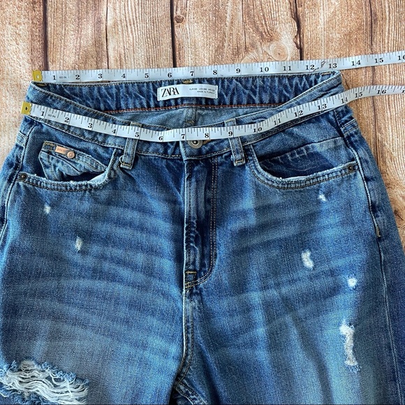 ZARA Highly Distressed MOM JEANS in medium dark wash size USA 00 EUR 32 - Picture 8 of 13
